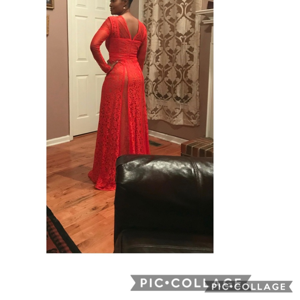 A Detailed lace dress 💃🏼💃🏼